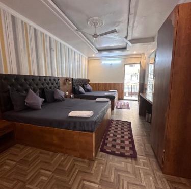Honey N Spice Hotel & Restaurant