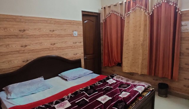 Hotel Aashriwad