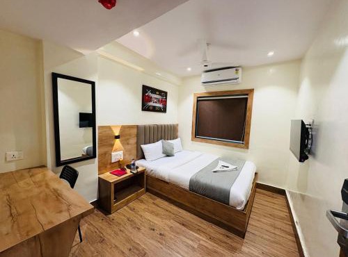 Hotel Airport Palace