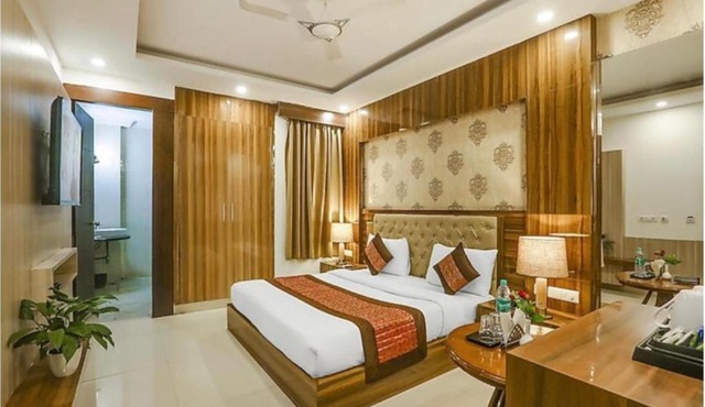 Hotel Almati Inn Near IGI Delhi Airport - With Free Airport Pickup