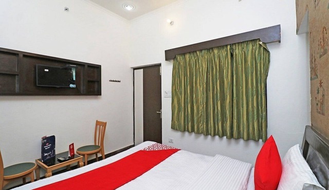 Hotel Amar MLS Heights