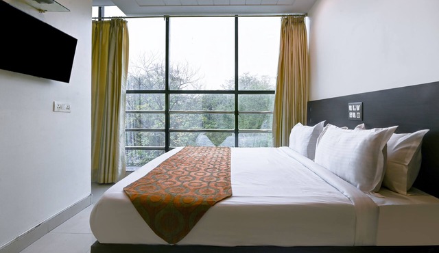 Hotel Amby Inn by Quadis - Lajpat Nagar