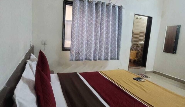 HOTEL ARADHANA