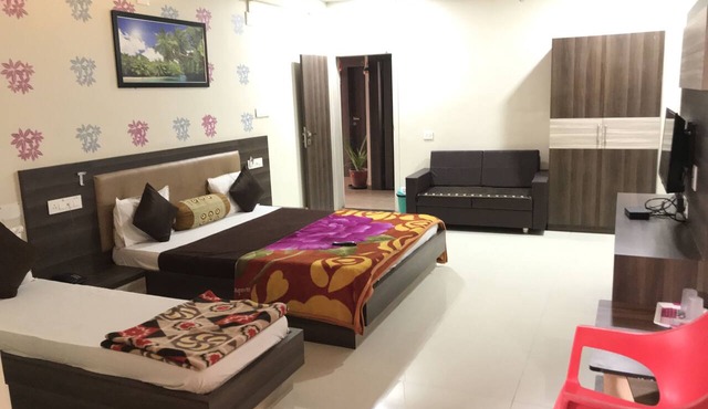 Hotel Atithi in Mahesana