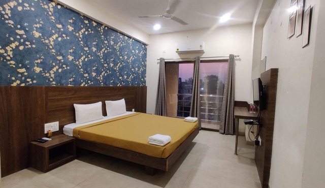 Hotel Balaji Comforts in Deulgaon-raja