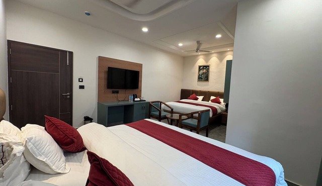 Hotel Bella Vento Luxury Stay Near CGC Landran Mohali Chandigarh in Kharar