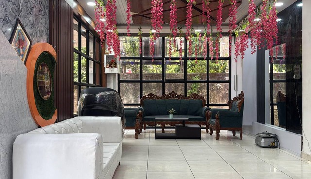Hotel Bless Inn