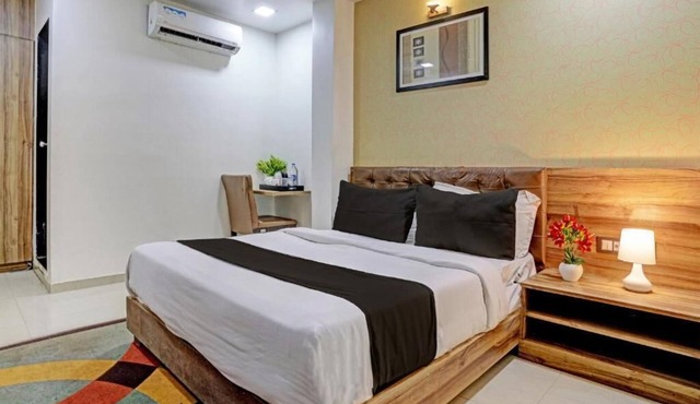 Hotel Blue Inn Residency
