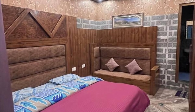 Hotel Dev Bhumi in Ukhimath