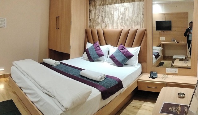HOTEL DEVBHOOMI INN