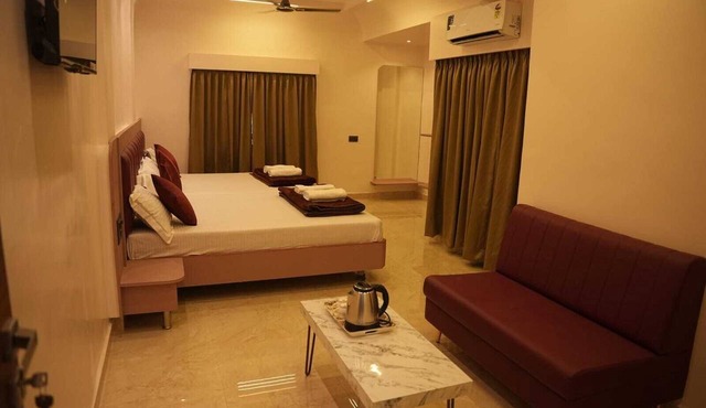 Hotel Dwarka Nilayam