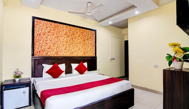 Hotel Eco Park By Carlton Suites