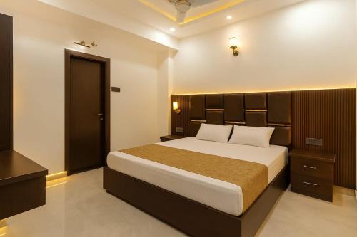 Hotel Empress Gold