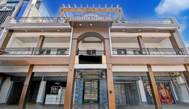 Hotel Evergreen Clarks