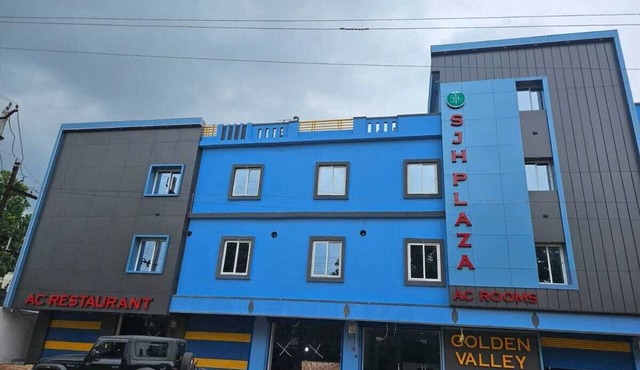 Hotel Golden Valley in Sukma