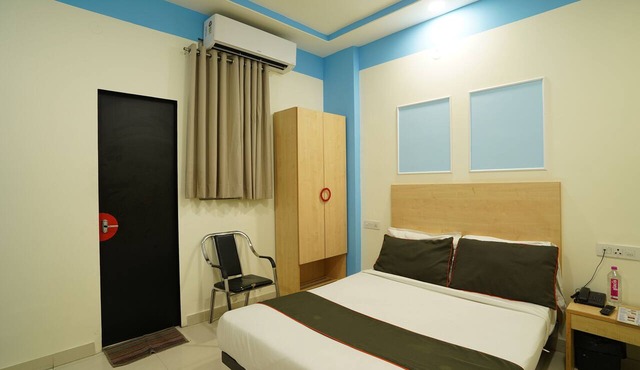 HOTEL GRAND CAPITOL