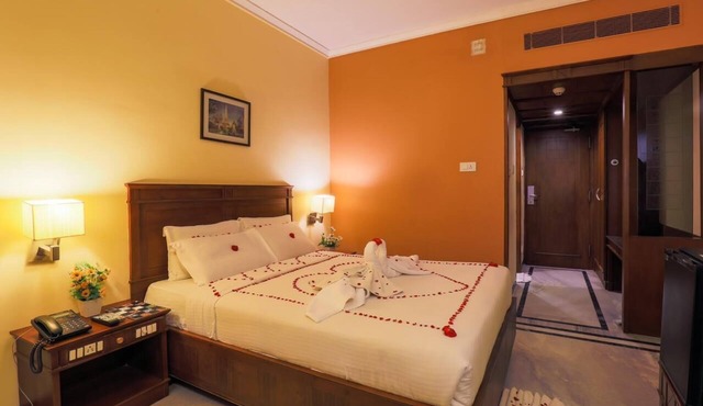 Hotel Grand Palace Chennai in Chennai