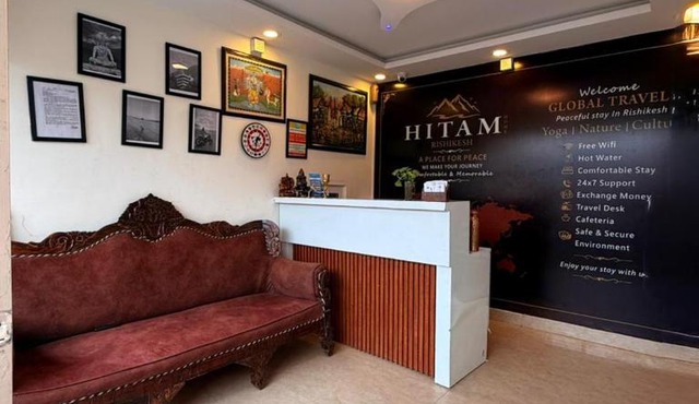 Hotel Hitam Rishikesh 2Min Walk to Parmarth Niketan Aashram ,Vanprastha Aashram in Rishīkesh