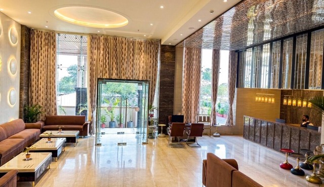 Hotel Holiday Heights