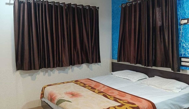 Hotel Mrunal Palace