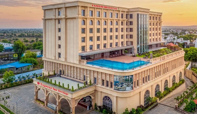 Hotel Express Inn Heritage