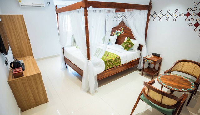 Hotel Indiana Hitech City