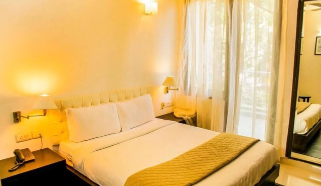 Hotel IP Swarn Near Anand Vihar Vaishali