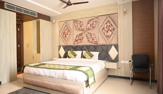 HOTEL JYOTI INTERNETIONAL in Robertsganj