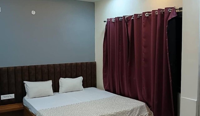 Hotel Keshav