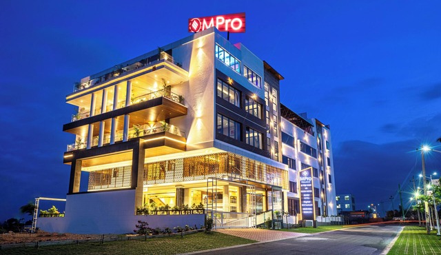 Hotel M Pro Palace Mysore - 12 Minutes to Mysore Palace