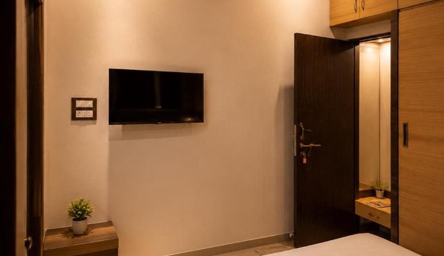 Hotel MG Besa Manish Nagar