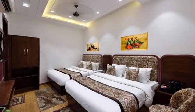 Hotel Namaskar - Just 4 Minutes Walking Distance From New Delhi Railway Station