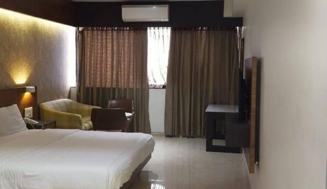 Hotel New Pride in Miraj