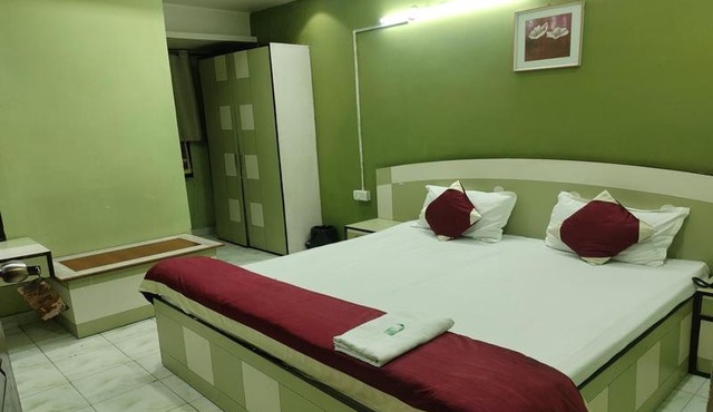 Hotel Nirmal Palace