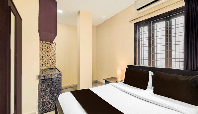 Hotel O Kothapet Near Omini Hospital