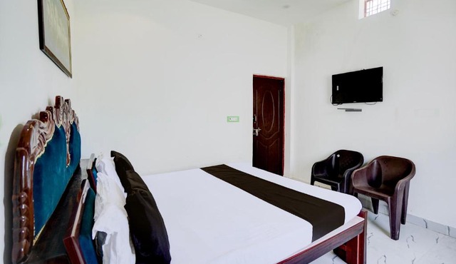 Hotel O Krishna Manu Palace