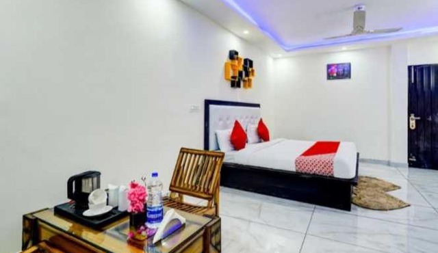Hotel O Seventy stay in in Mohali