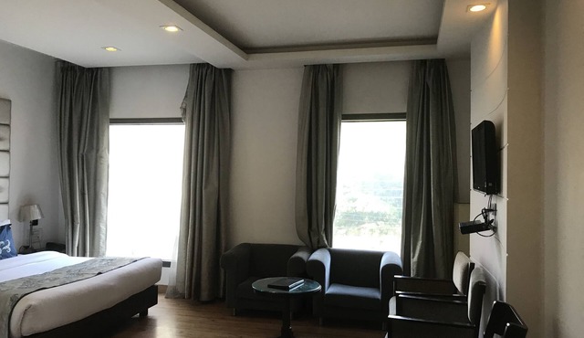 Hotel Orchid
