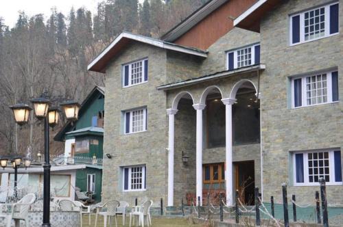 Hotel Outlook - Pahalgam