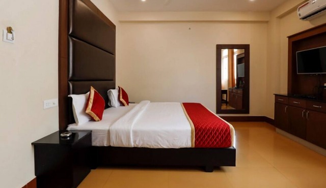 HOTEL PIONEER PARADISE in Nagercoil