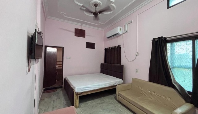 Hotel Pushpanjali