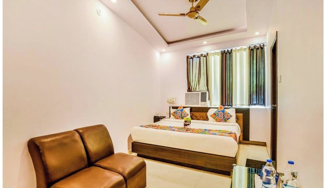 Hotel Raj Put Charbagh Lucknow