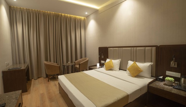 Hotel Rajhans Abhinandan