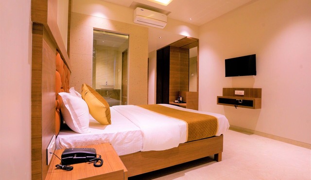 HOTEL REGENCY in Vasai