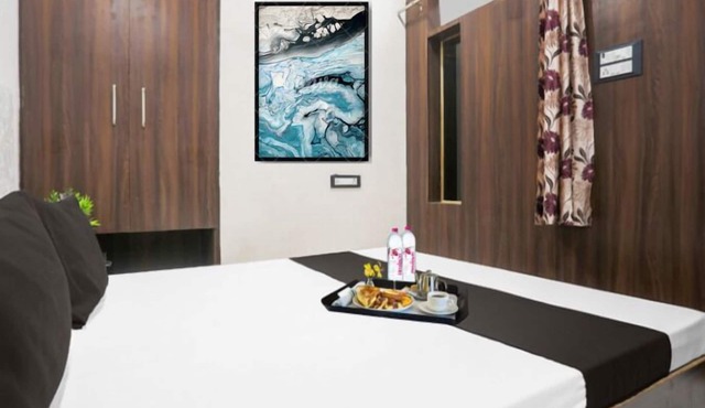 Hotel S Grand in Prayagraj