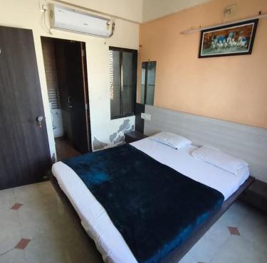 Hotel shivalay