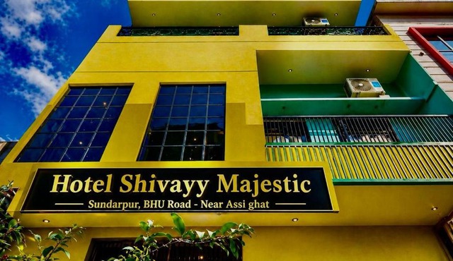 HOTEL SHIVAYY MAJESTIC - BHU Sundarpur Road 3km from KASHI VISHWANATH TEMPLE
