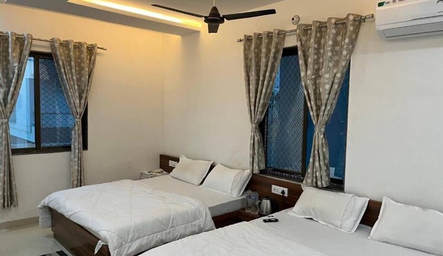 Hotel Shri Raghuvansh in Khatoo
