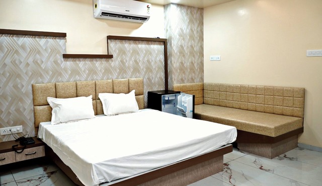 Hotel Shubhaarambh Khandwa