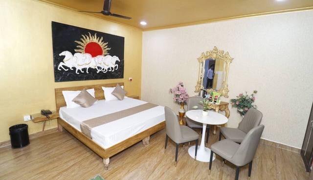 Hotel Skyline Residency in Ghaziabad
